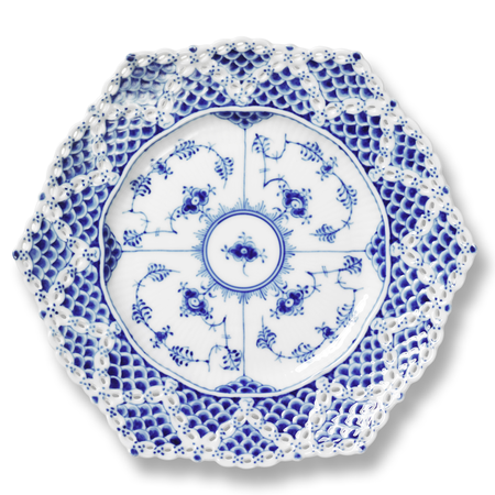 Блюдо с двойным кружевным краем Blue Fluted Full Lace